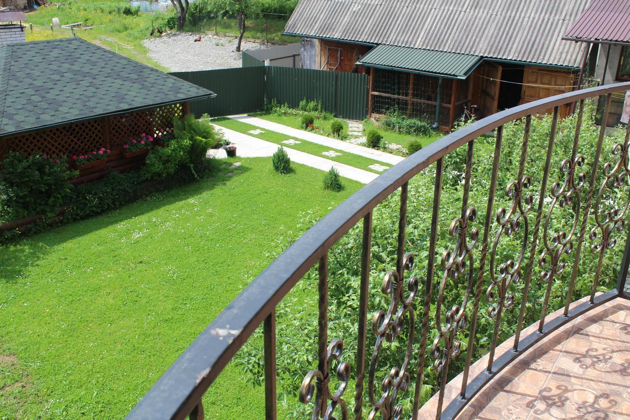 Sukhoviia Hotel Yasinya Exterior photo